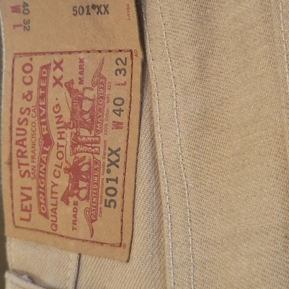 Levi's - Picture 4 of 16